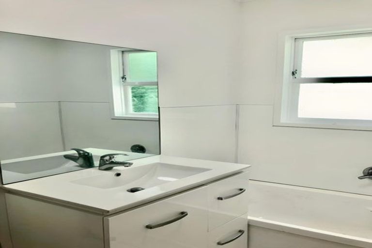 Photo of property in 126 Middleton Road, Churton Park, Wellington, 6037