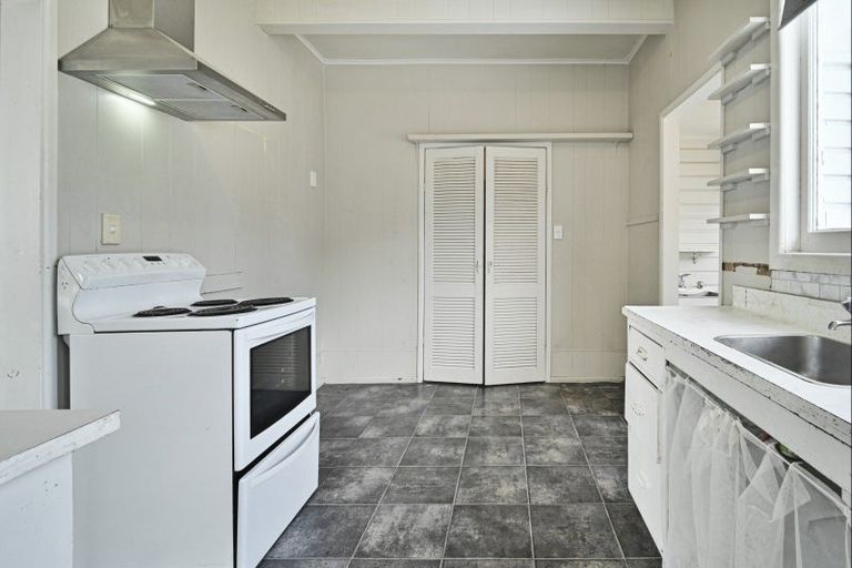 Photo of property in 225 Grove Road, Mayfair, Hastings, 4122