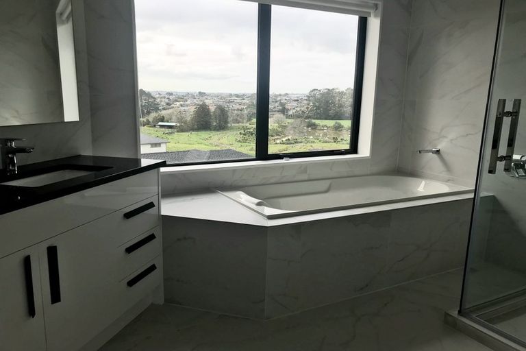 Photo of property in 55 Platinum Rise, Ranui, Auckland, 0612