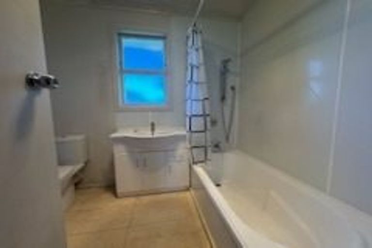 Photo of property in 13 Feasegate Street, Manurewa, Auckland, 2102