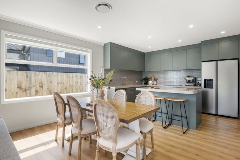 Photo of property in 9 Kukupa Lane, Long Bay, Auckland, 0630