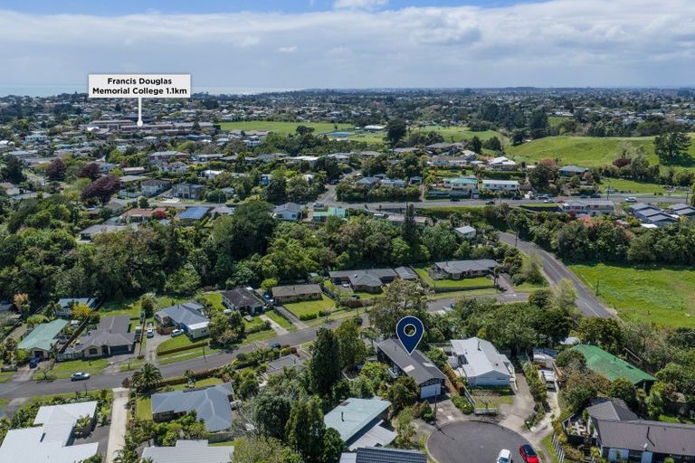 Photo of property in 13 Honnor Place, Hurdon, New Plymouth, 4310