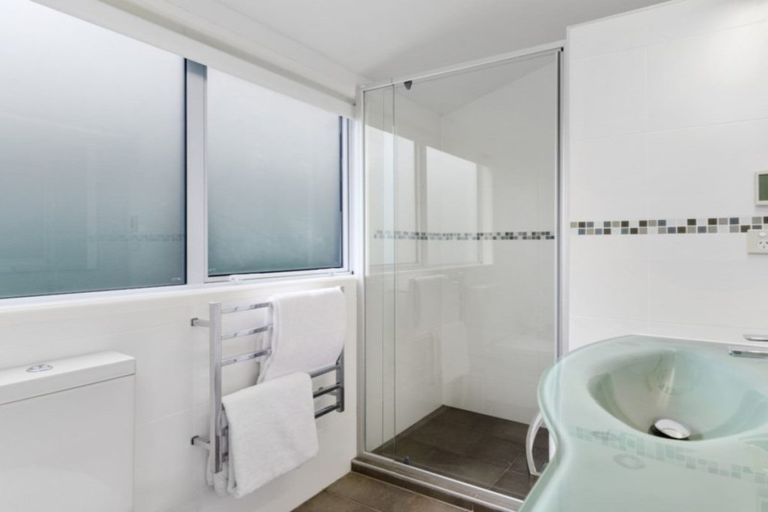 Photo of property in 15 Martin Road, Matakana, Warkworth, 0985