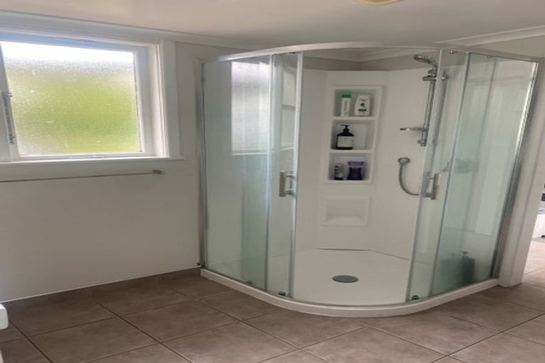 Photo of property in 14 Lewis Place, Highbury, Palmerston North, 4412