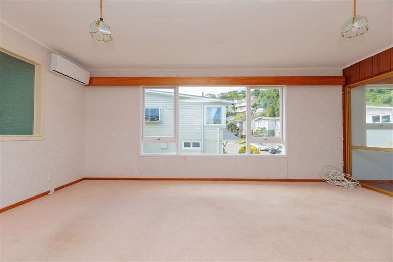 Photo of property in 15 Cortina Avenue, Johnsonville, Wellington, 6037