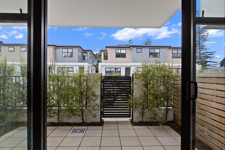 Photo of property in 5/445 Hibiscus Coast Highway, Orewa, 0931