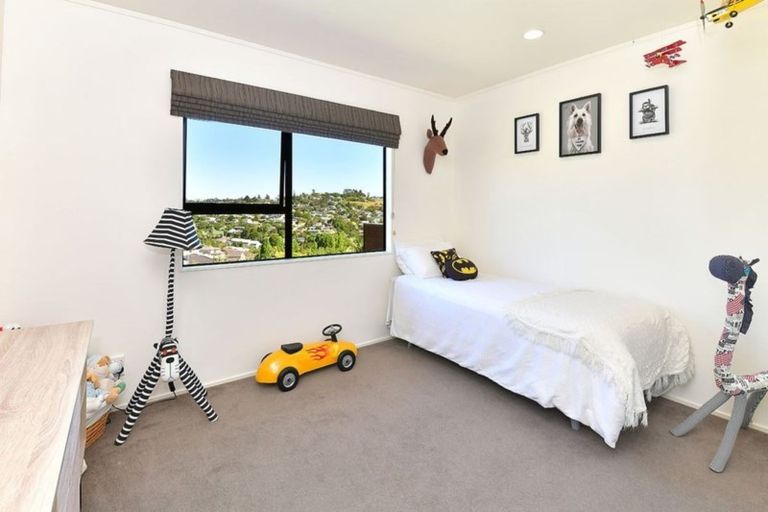 Photo of property in 20 John Road, Stanmore Bay, Whangaparaoa, 0932