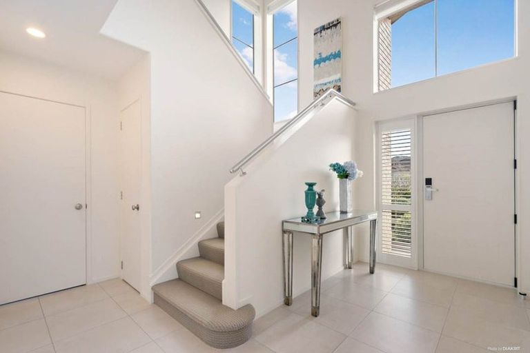 Photo of property in 99 Bayvista Drive, Karaka, Papakura, 2113