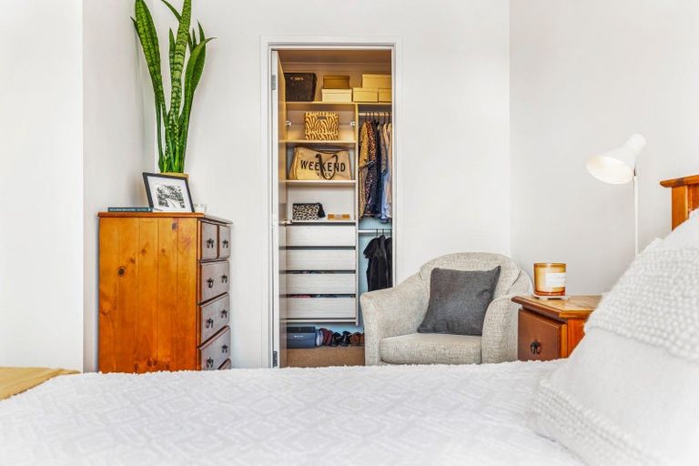 Photo of property in 8 Hobsonville Point Road, Hobsonville, Auckland, 0616