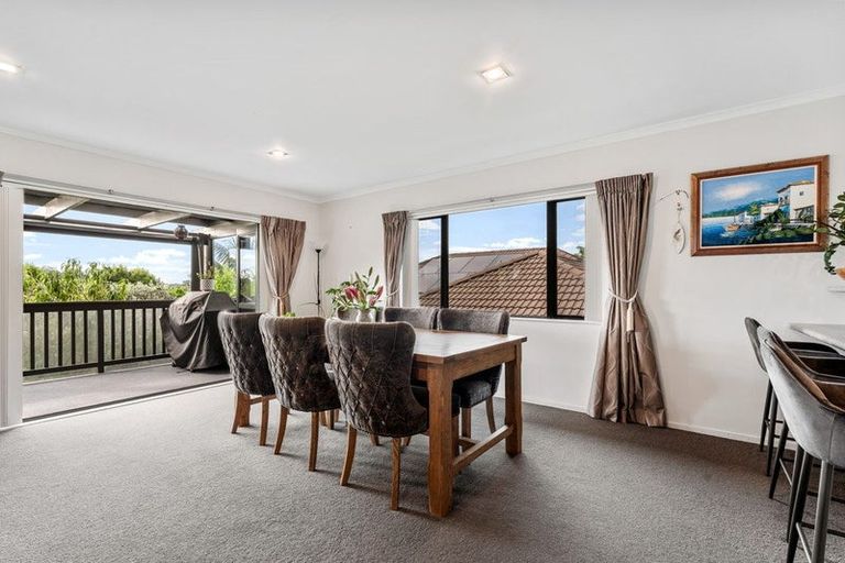 Photo of property in 6 Bloomfield Rise, Stanmore Bay, Whangaparaoa, 0932