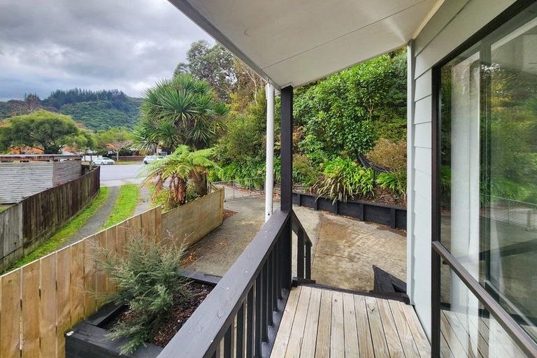 Photo of property in 16 Crystal Grove, Birchville, Upper Hutt, 5018