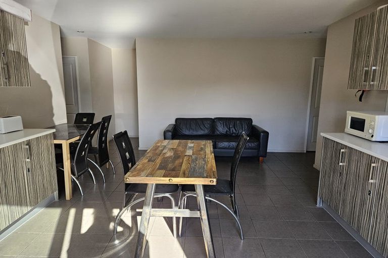 Photo of property in 17 Suffolk Street, Phillipstown, Christchurch, 8011