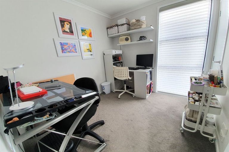 Photo of property in 9 Sacred Kingfisher Road, Hobsonville, Auckland, 0616