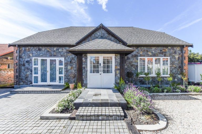 Photo of property in 17 Quiet Woman Way, Monaco, Nelson, 7011