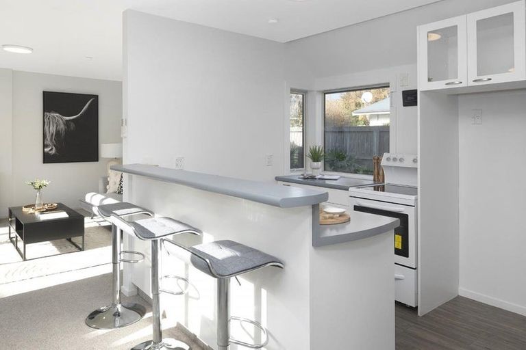 Photo of property in 2/34 Mona Vale Avenue, Riccarton, Christchurch, 8011