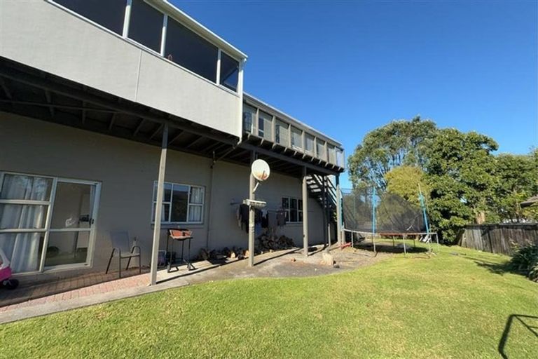 Photo of property in 89 Wairau Road, Oakura, 4314