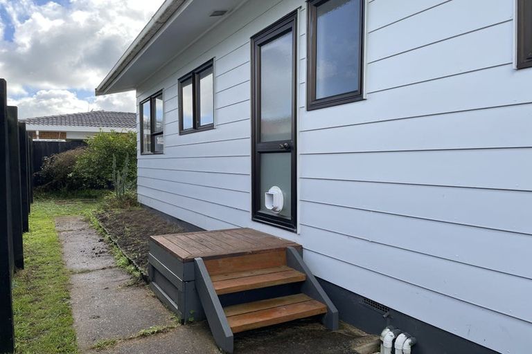Photo of property in 94 Roberts Road, Te Atatu South, Auckland, 0610