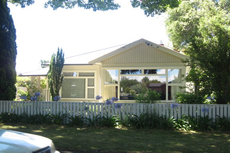 Photo of property in 38 Massey Crescent, St Albans, Christchurch, 8014