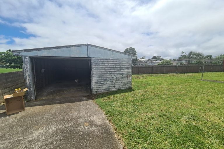 Photo of property in 26 Paine Place, Mangere, Auckland, 2022