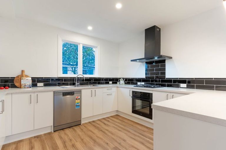 Photo of property in 62 Tilford Street, Woolston, Christchurch, 8062