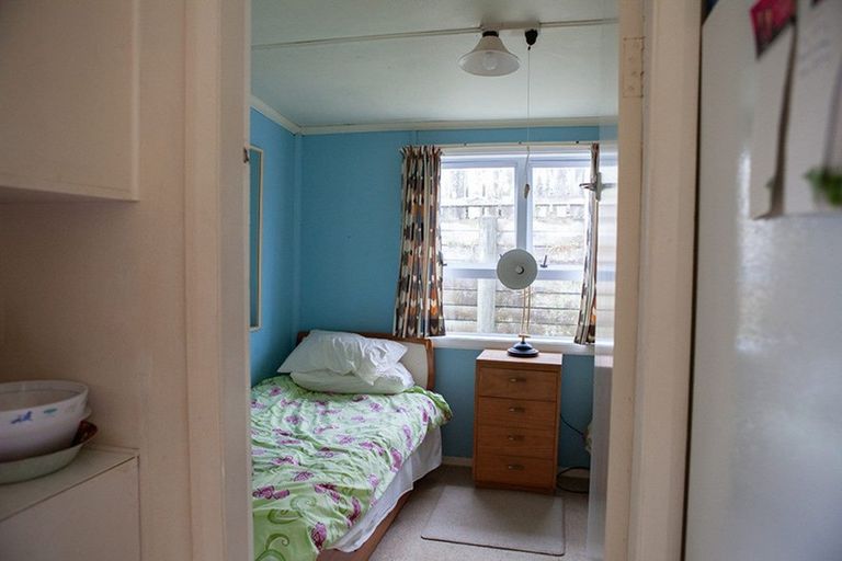 Photo of property in 23 Point Road, Mokau, 4376