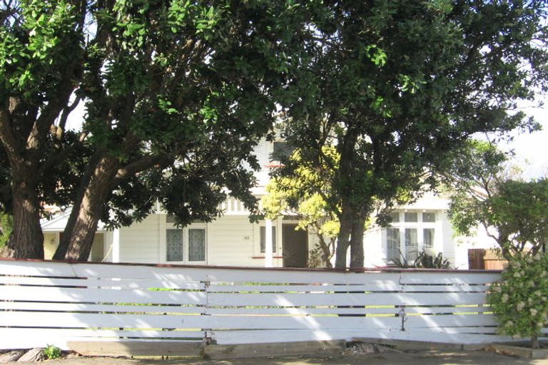 Photo of property in 63 Freyberg Street, Lyall Bay, Wellington, 6022