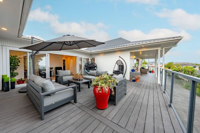 Photo of property in 132 Porritt Avenue, Chatswood, Auckland, 0626