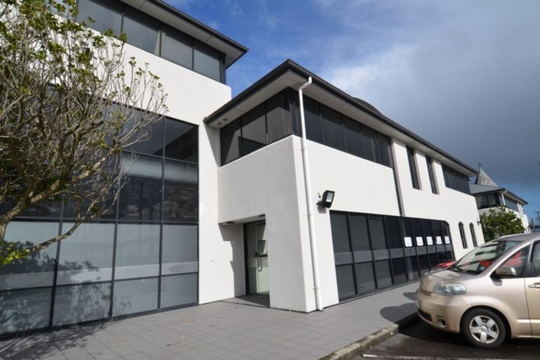 Photo of property in 1d Daytona Road, Henderson, Auckland, 0610