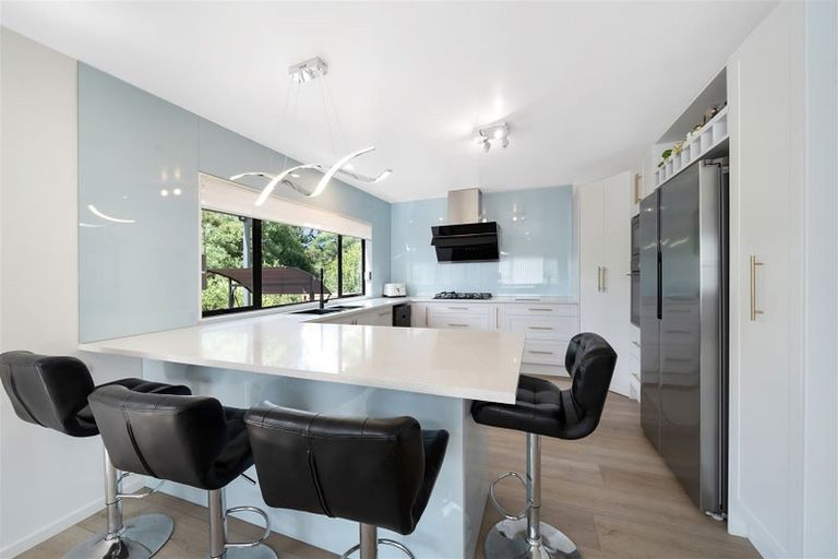 Photo of property in 23 Riverglade Parkway, Te Atatu South, Auckland, 0610