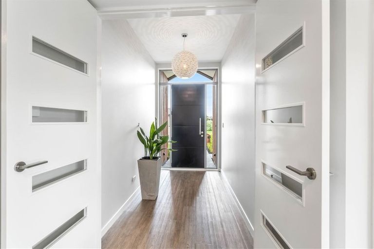 Photo of property in 6 Wallace Crescent, Prebbleton, 7604