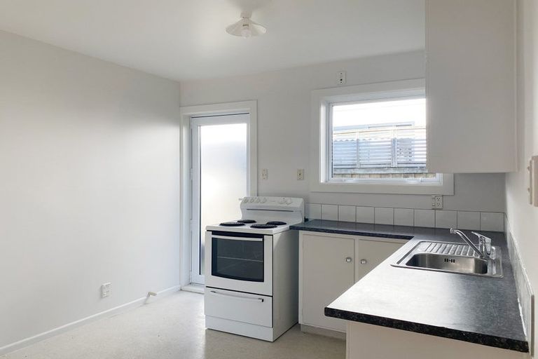 Photo of property in 2/490 Barbadoes Street, Edgeware, Christchurch, 8013