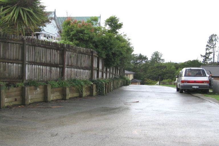 Photo of property in 20 Quincey Place, Massey, Auckland, 0614