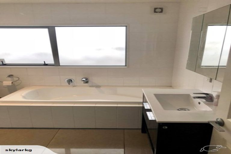 Photo of property in 17u2 Blackbridge Road, Wadestown, Wellington, 6012