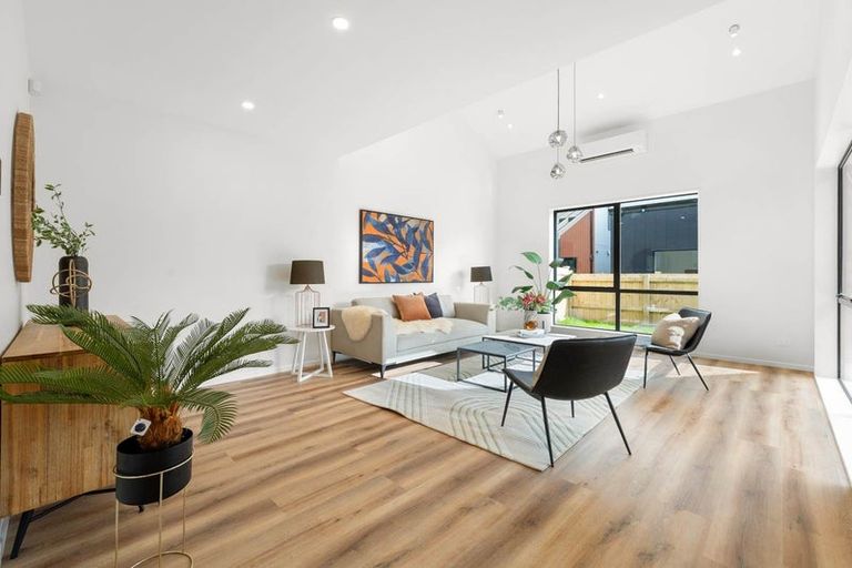 Photo of property in 10 Dorset Down Drive, Karaka, 2580