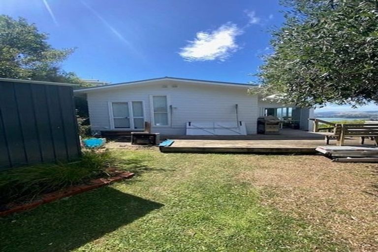Photo of property in 63 Mana View Road, Paremata, Porirua, 5026