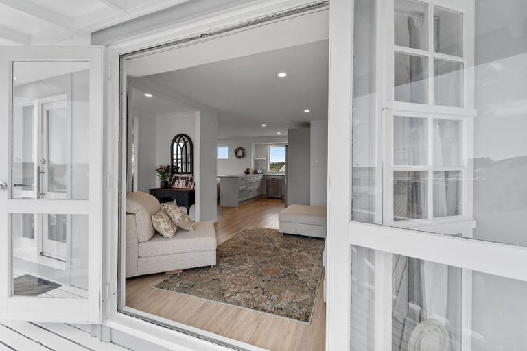 Photo of property in 6 Tamatea Drive, Snells Beach, 0920