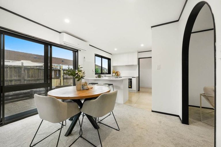 Photo of property in 64b Sunderlands Road, Half Moon Bay, Auckland, 2012
