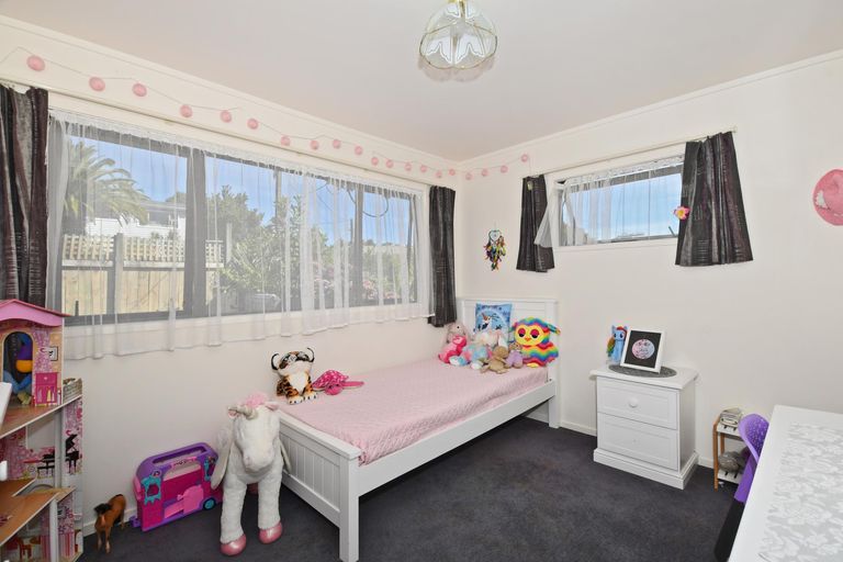 Photo of property in 12 Mcmillan Avenue, Te Kamo, Whangarei, 0112