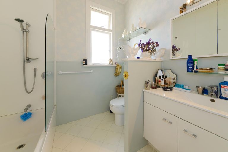 Photo of property in 55 Karina Terrace, Roslyn, Palmerston North, 4414