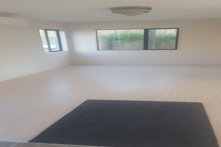 Photo of property in 3 Makora Road, Massey, Auckland, 0614