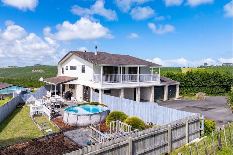 Photo of property in Babylon Coast Road, Parore, Dargaville, 0373
