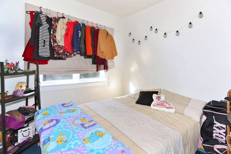 Photo of property in 154 Wainoni Road, Avondale, Christchurch, 8061