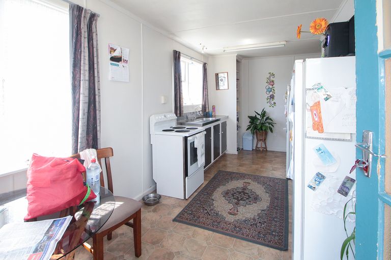 Photo of property in 4 Robertson Street, Oamaru North, Oamaru, 9400