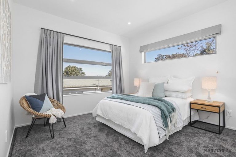 Photo of property in 251a Golf Road, Titirangi, Auckland, 0604