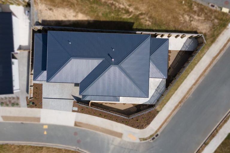 Photo of property in 47 Stockport Grove, Churton Park, Wellington, 6037