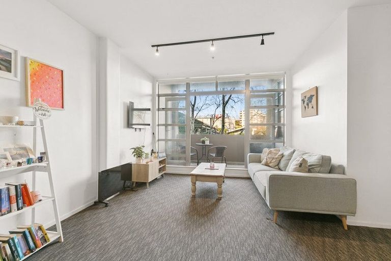 Photo of property in Vespa Apartments, 408/20 Hanson Street, Mount Cook, Wellington, 6021