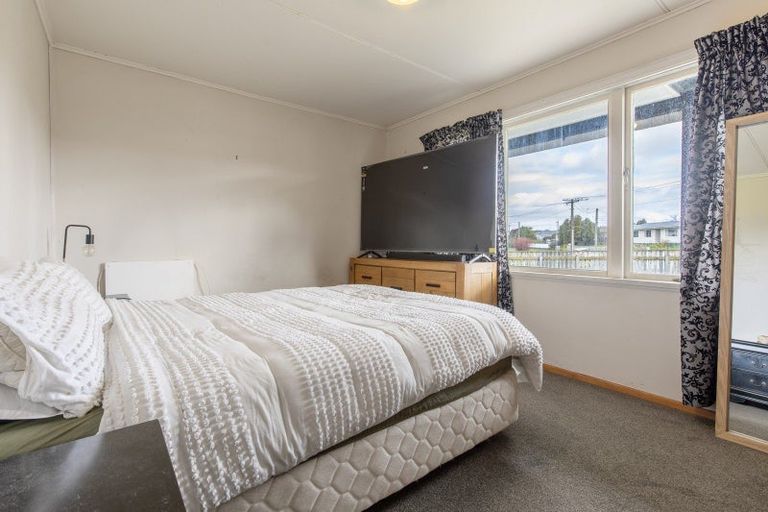 Photo of property in 1 Jull Crescent, Waipukurau, 4200