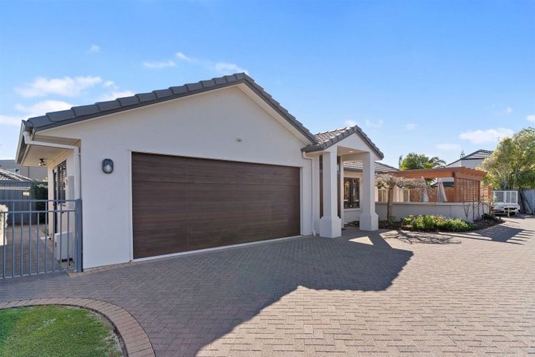 Photo of property in 27 Seychelles Drive, Papamoa Beach, Papamoa, 3118