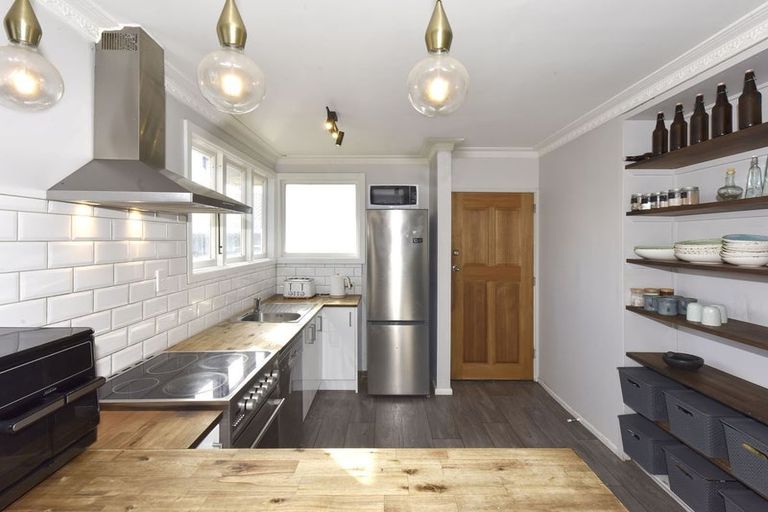 Photo of property in 336 Waterloo Road, Islington, Christchurch, 8042