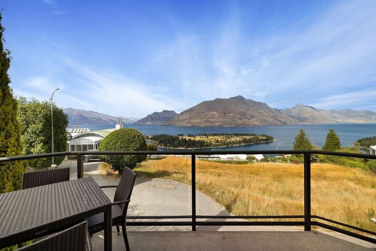 Photo of property in 3b London Lane, Queenstown, 9300